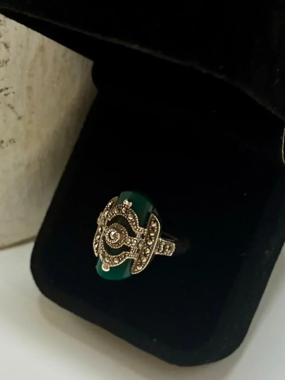 Vintage Signed Thai 925 Sterling Silver Green Chalcedony Marcasite Ring Size 6